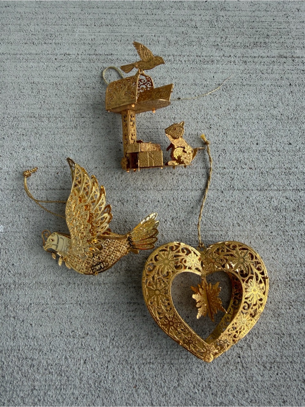 Lot of 3 Gold Tone Filigree Ornaments – Danbury